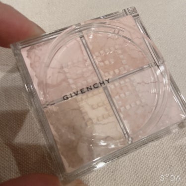 プリズム・リーブル/GIVENCHY/ルースパウダーを使ったクチコミ（2枚目）