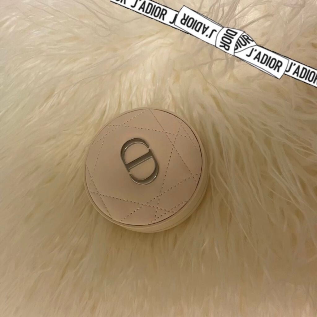 ディオールスキン フォーエヴァー クッション パウダー/Dior/ルースパウダーを使ったクチコミ(1枚目)