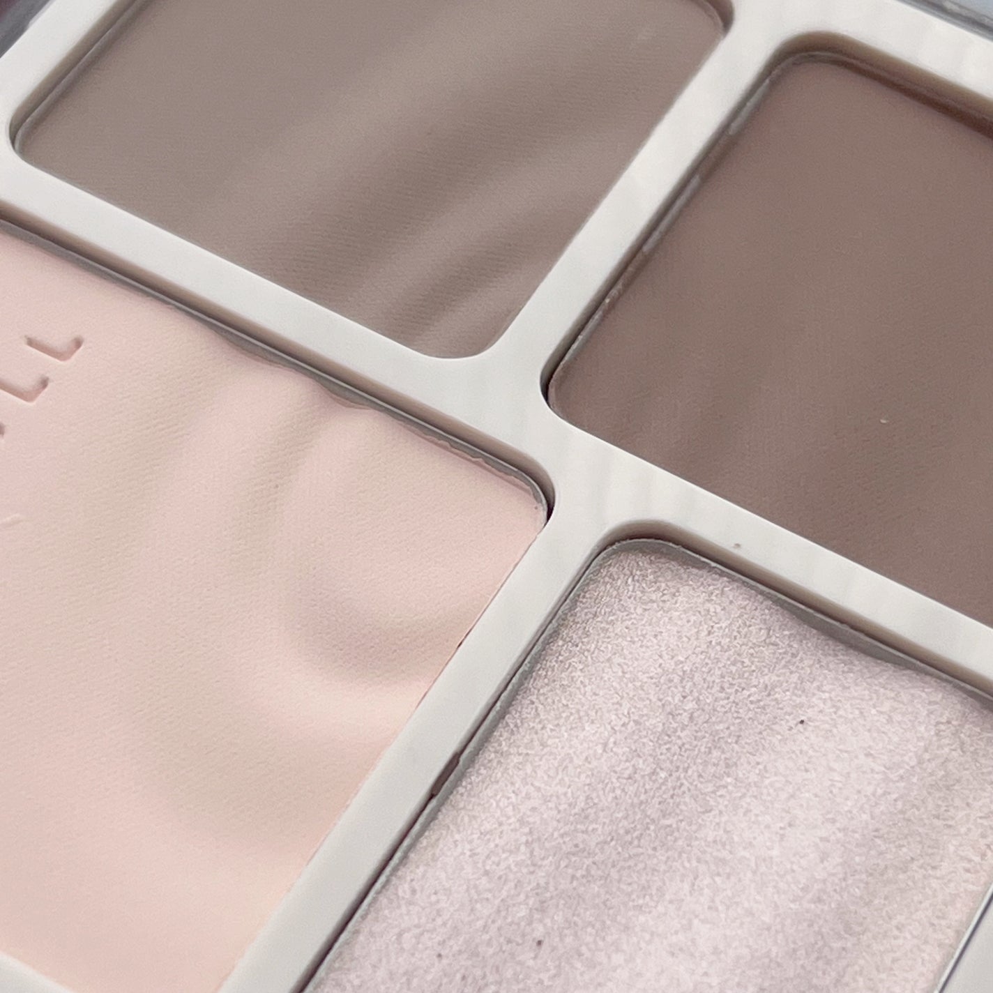 JUDYDOLL メリハリマスターパレット/JUDYDOLL/パウダーハイライトを使ったクチコミ(3枚目)