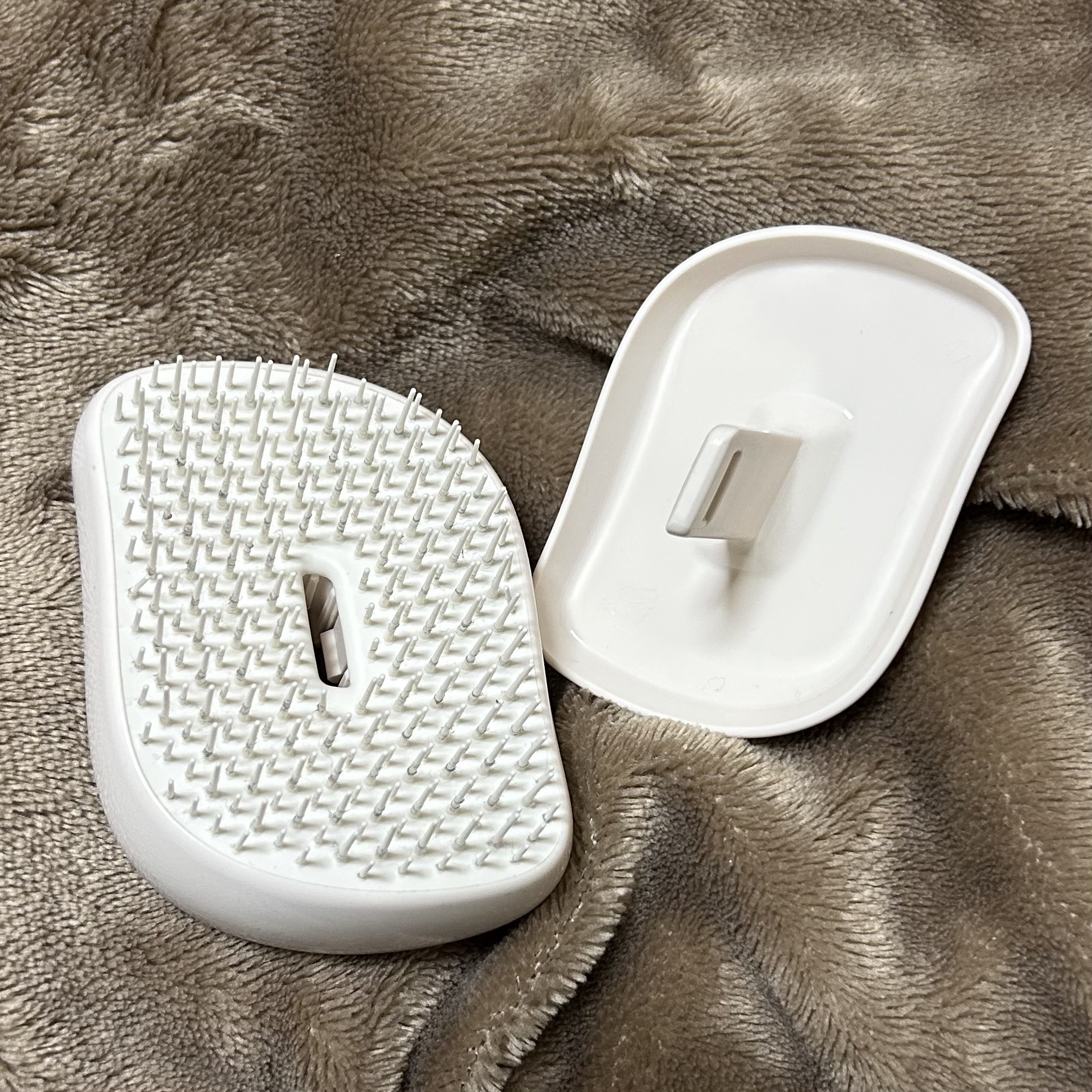 コンパクトスタイラー/TANGLE TEEZER/ヘアブラシを使ったクチコミ（2枚目）