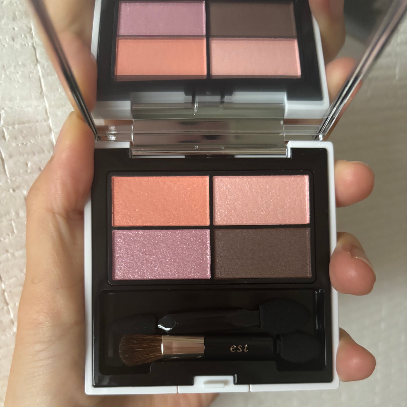 エスト ノーブル ブライト アイシャドウ/est/パウダーアイシャドウを使ったクチコミ(1枚目)