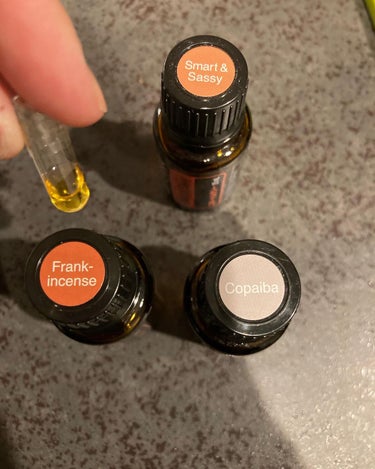 doTERRA フランキンセンスオイルのクチコミ「ベジカプセル（空のカプセル）を買ってから、色んなエッセンシャルオイルを混ぜて飲めるのが楽😆✨
.....」（1枚目）