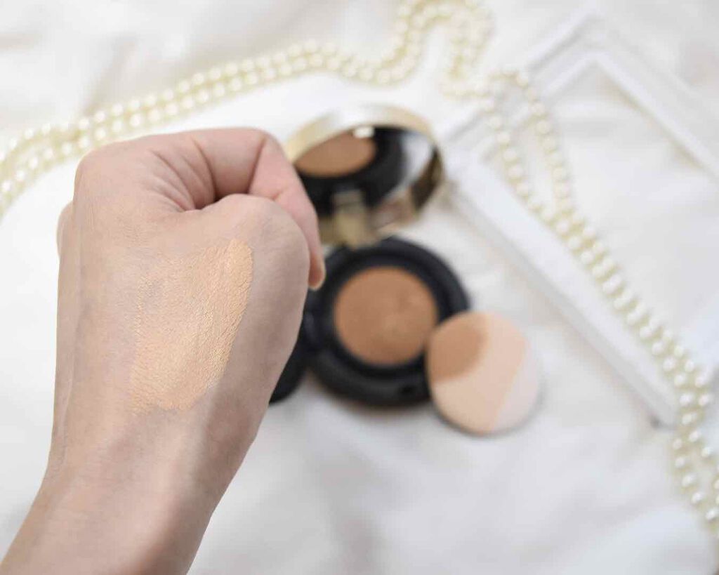 フローレス ルミエール ラディアンス パーフェクティング クッション/ローラ メルシエ/クッションファンデーションを使ったクチコミ(5枚目)