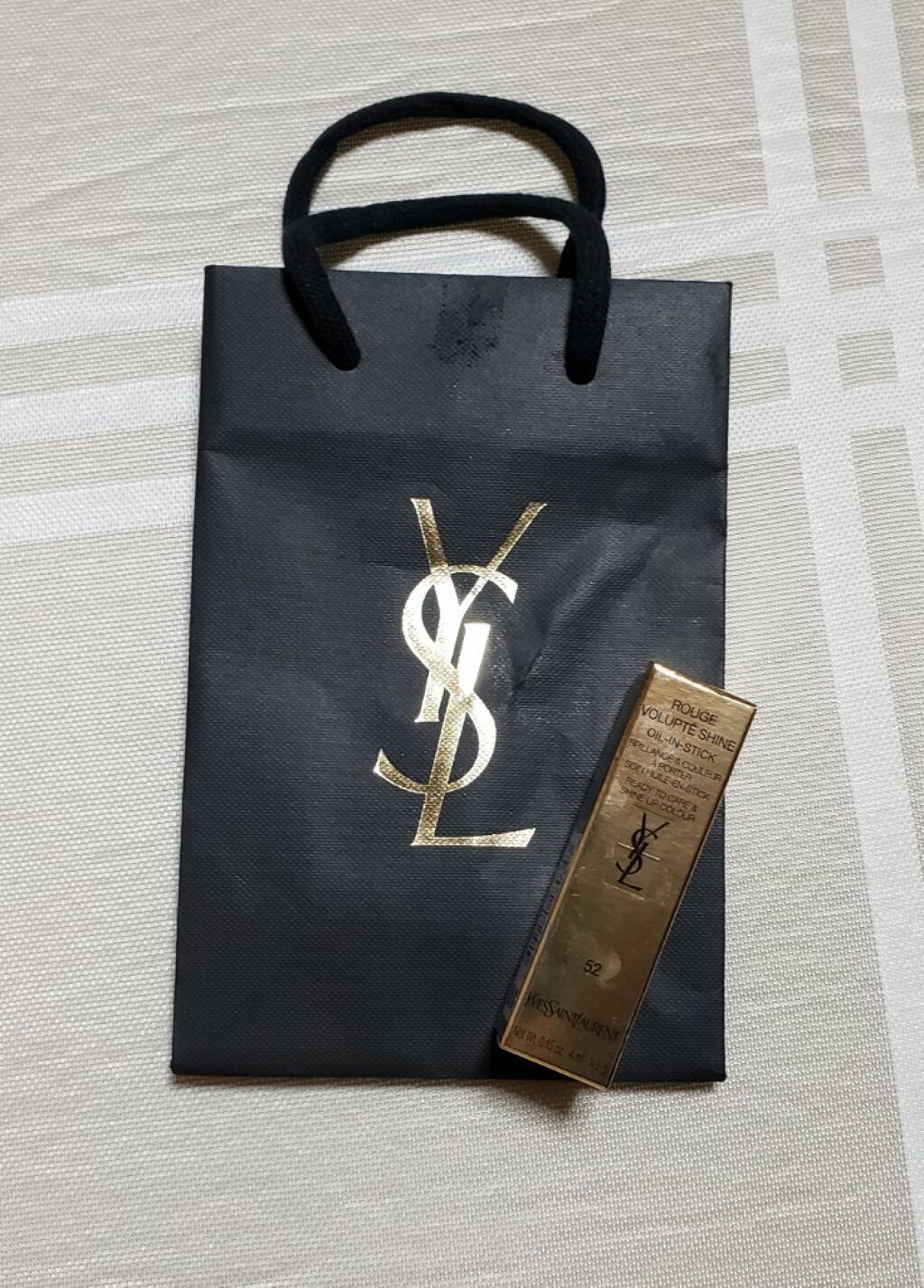 ルージュ ヴォリュプテ シャイン/YVES SAINT LAURENT BEAUTE/口紅を使ったクチコミ（2枚目）