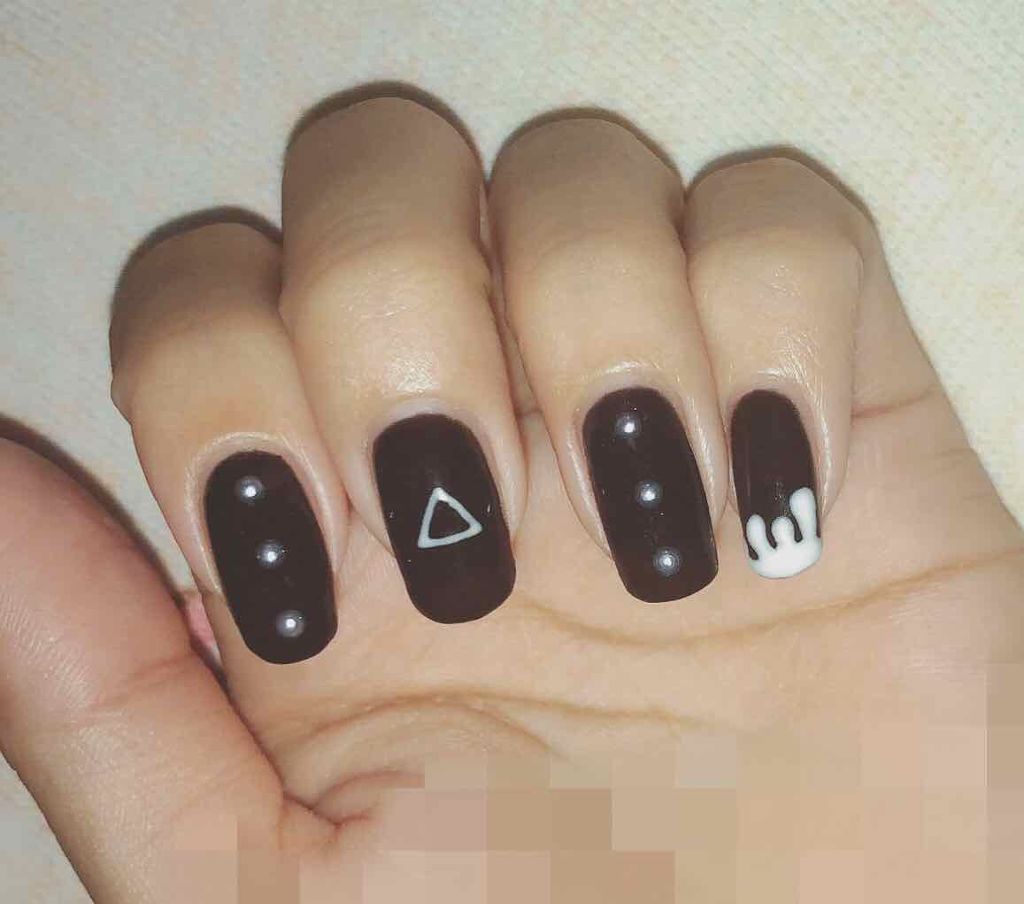 あんず*ネイル* on LIPS 「「黒ネイル」です!!真っ黒のネイルをしたくて…🖤カッコいい「か..」(1枚目)