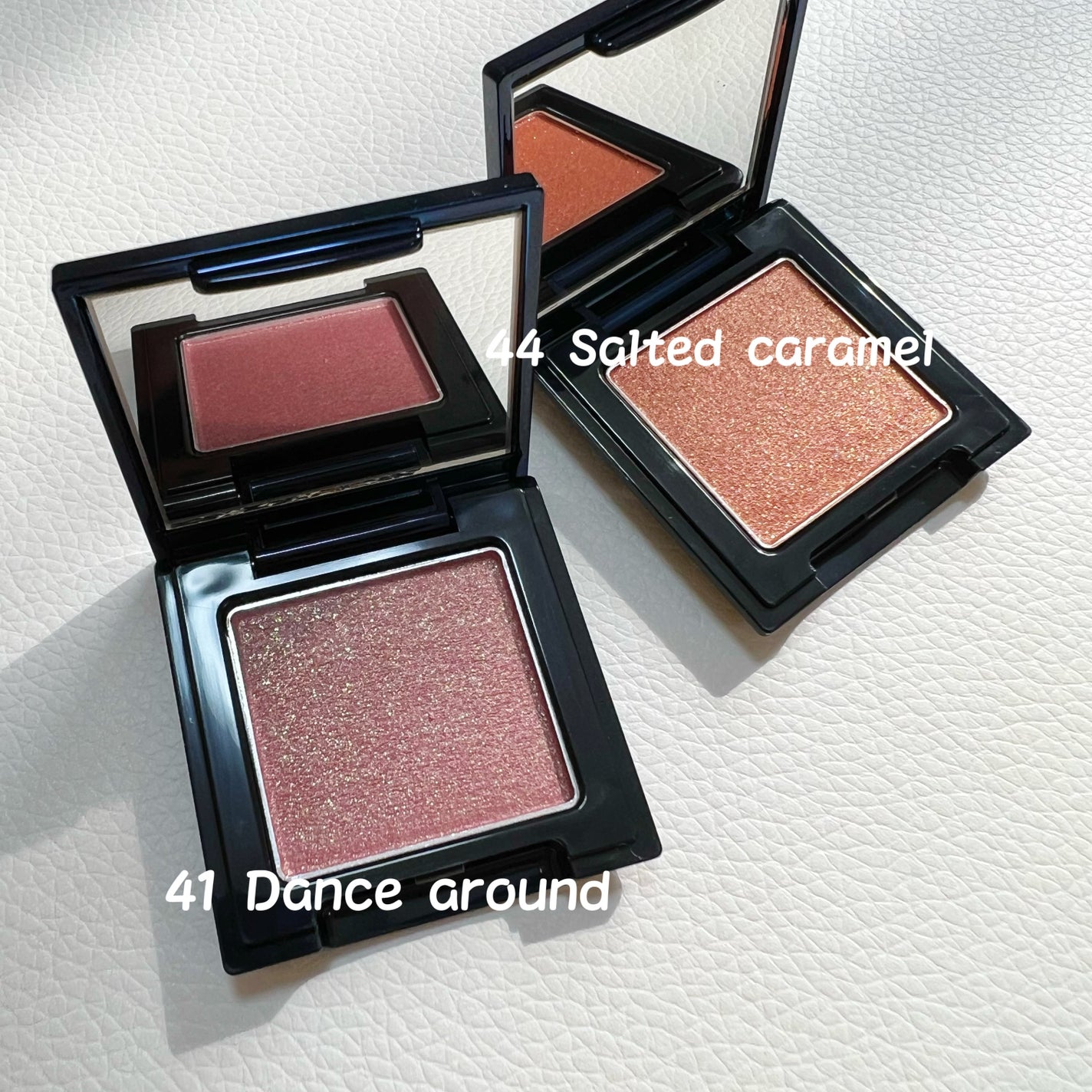 ラズル アイカラー/エレガンス ラズル /単色アイシャドウを使ったクチコミ(1枚目)