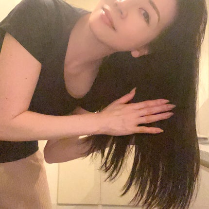 Shiho Arai on LIPS 「mythm マルチユースヘアオイル ディープモイスト青山テルマ..」(5枚目)