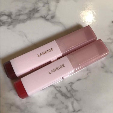 LANEIGE

투톤 틴트 립 바 (ツートーンティントリップバー)
07 롤리팝 레드 (ロリポップレッド)
08 체리 밀크 (チェリーミルク)