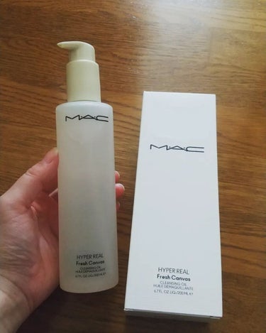 ハイパー リアル フレッシュ キャンバス クレンジング オイル

(HYPER REAL FRESH CANVAS CLEANSING OIL)を使用しました♥


ホワイトピオニーエキス(※1)と4種