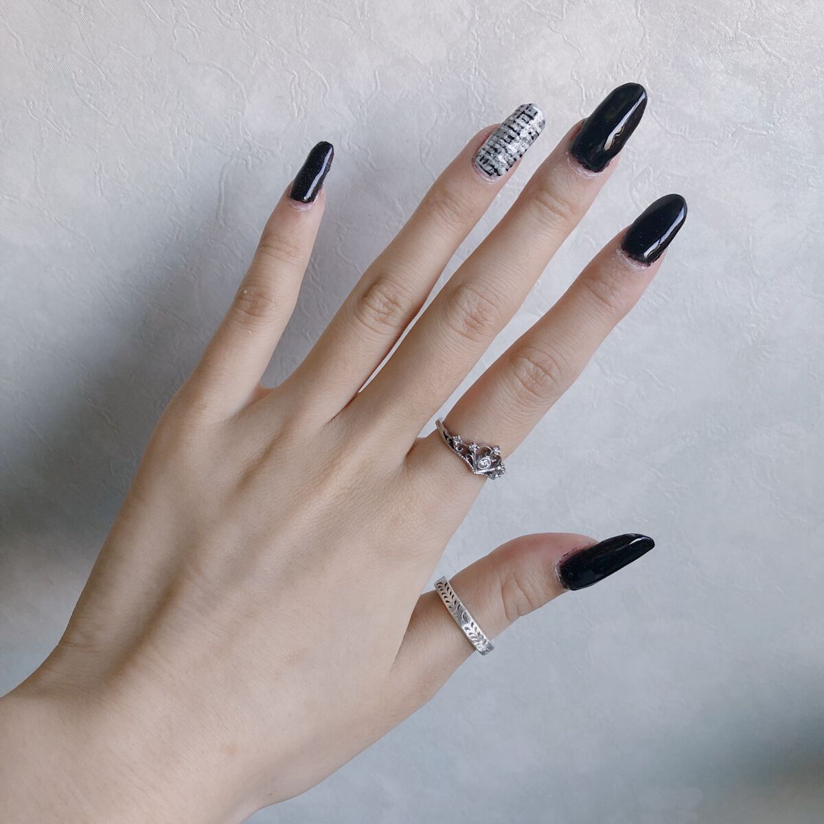 #シンプルネイル,#黒ネイル,#ツイードネイルのネイルデザイン