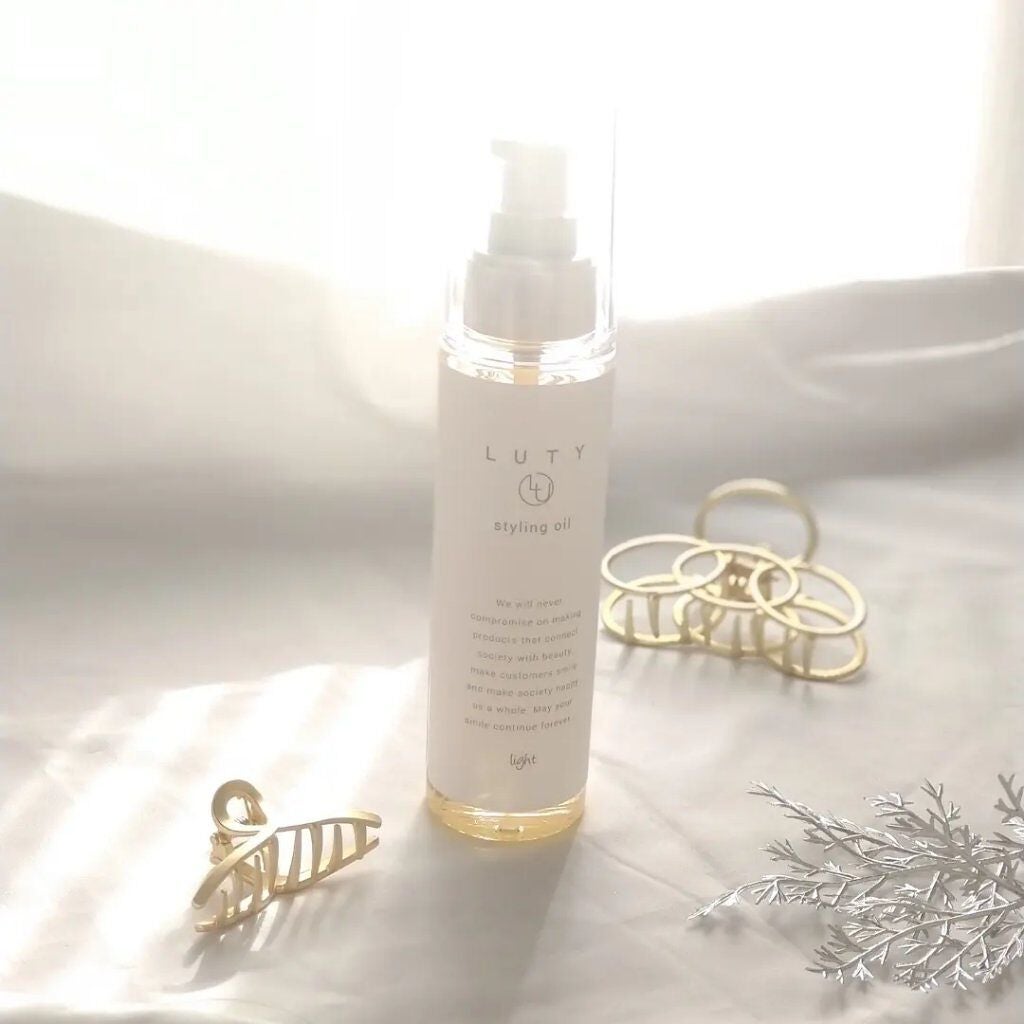 ルーティー スタイリングオイル リッチ/LUTY/ヘアオイルを使ったクチコミ(2枚目)