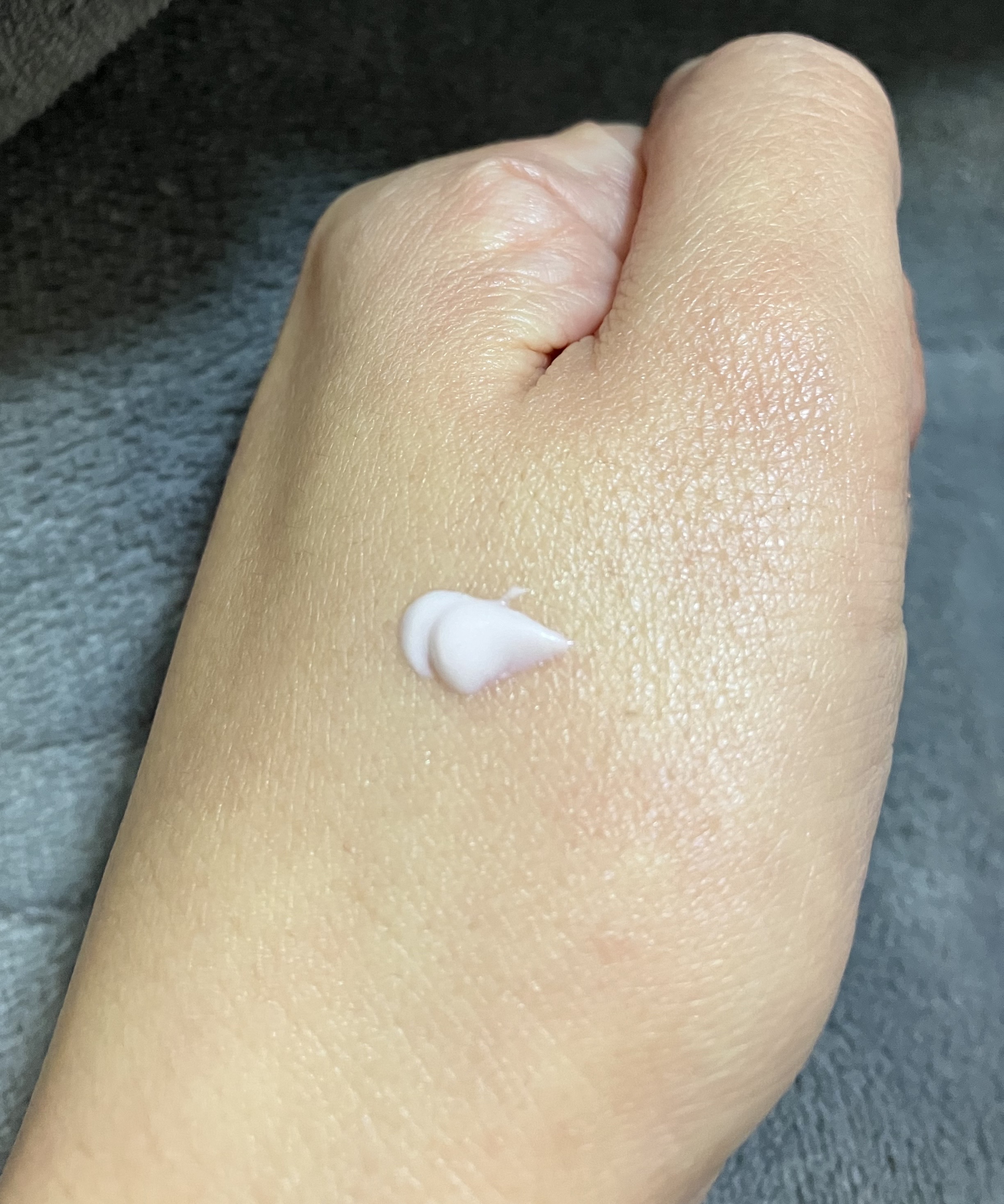 ビオレUV アクアリッチ トーンアップエッセンス/ビオレ/日焼け止めローションを使ったクチコミ（2枚目）