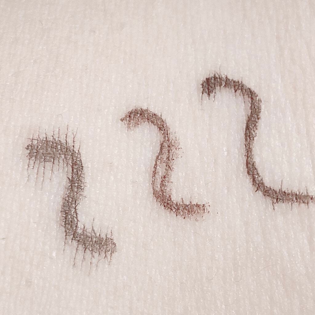 「密着アイライナー」ショート筆リキッド/デジャヴュ/リキッドアイライナーを使ったクチコミ(2枚目)