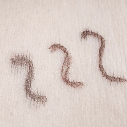 「密着アイライナー」ショート筆リキッド/デジャヴュ/リキッドアイライナーを使ったクチコミ(2枚目)