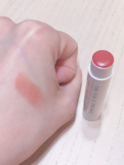 オーガニック認証 精油リップスティック スーパーポジティブ ライズ/THE PUBLIC ORGANIC/リップクリームを使ったクチコミ(2枚目)