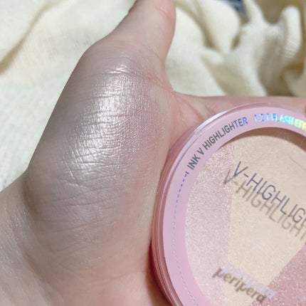 インク ブイ ハイライター/PERIPERA/パウダーハイライトを使ったクチコミ(4枚目)