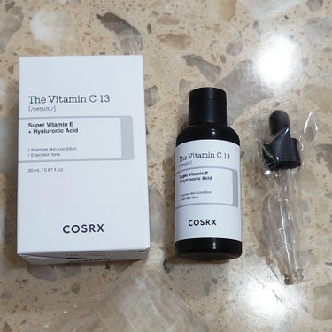 ■COSRX　RXザ・ビタミンC13セラム


新しいビタミンC美容液を開封！
ほんのり香ばしい匂いを感じるけど、
あまりクセはなくて気にならない。
オイル感のあるテクスチャ。
ベタつきや重さはあまりな