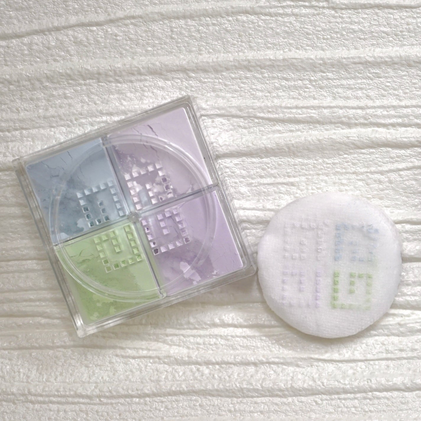 プリズム・リーブル/GIVENCHY/ルースパウダーを使ったクチコミ(2枚目)