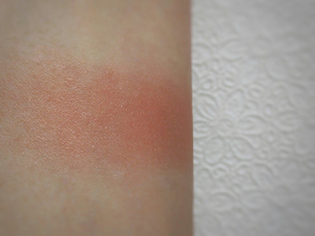 ディオールスキン ルージュ ブラッシュ＜バーズ オブ ア フェザー＞/Dior/パウダーチークを使ったクチコミ（2枚目）