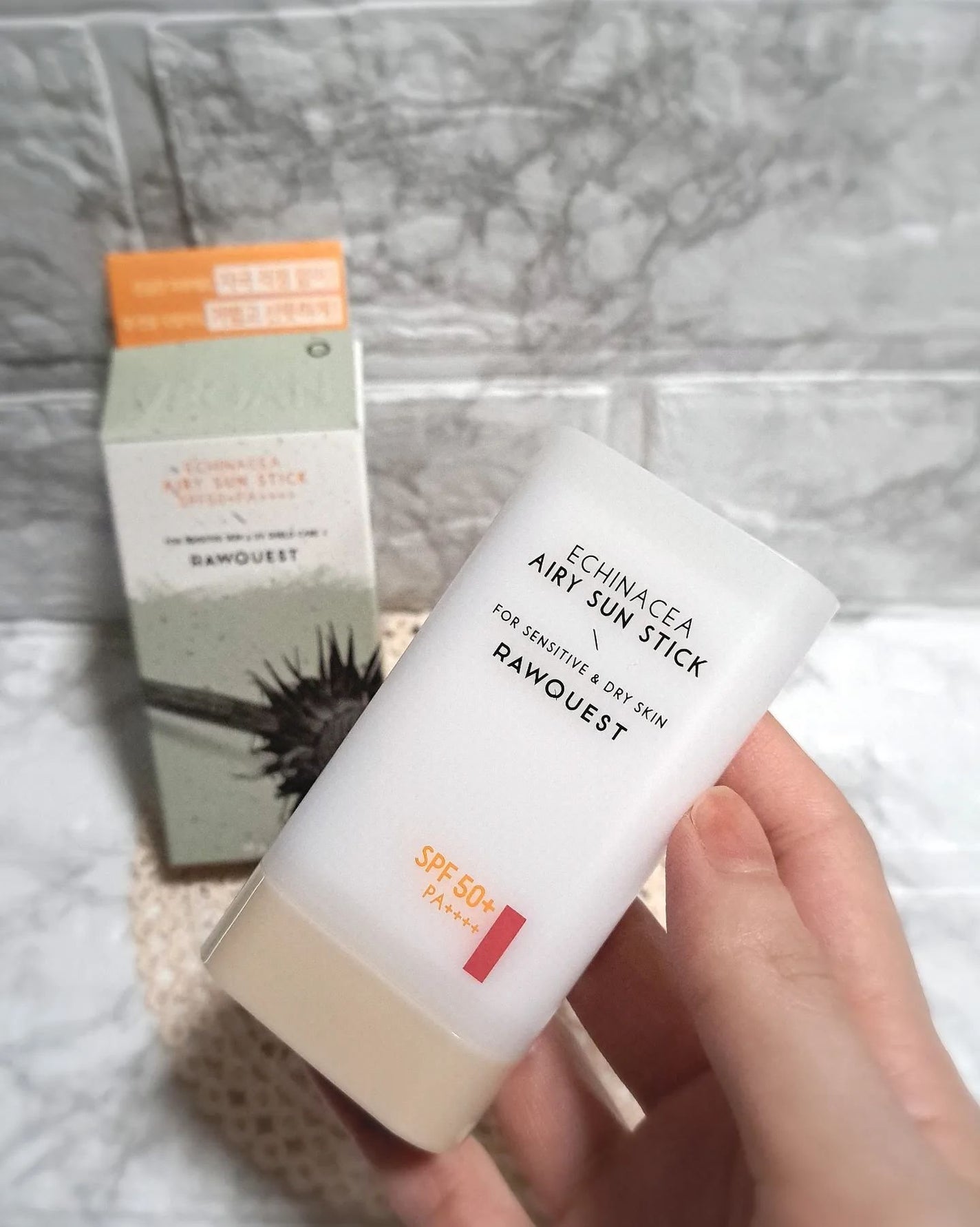 エネキシア エアリーサンスティック/RAWQUEST/日焼け止めスティックを使ったクチコミ(2枚目)