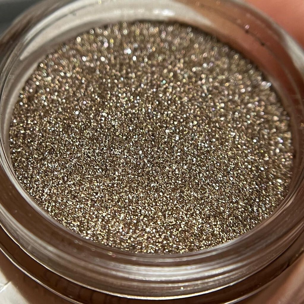 アイズ トゥ キル ステラー アイシャドウ 2/ジョルジオ アルマーニ ビューティ/ジェル・クリームアイシャドウを使ったクチコミ（2枚目）