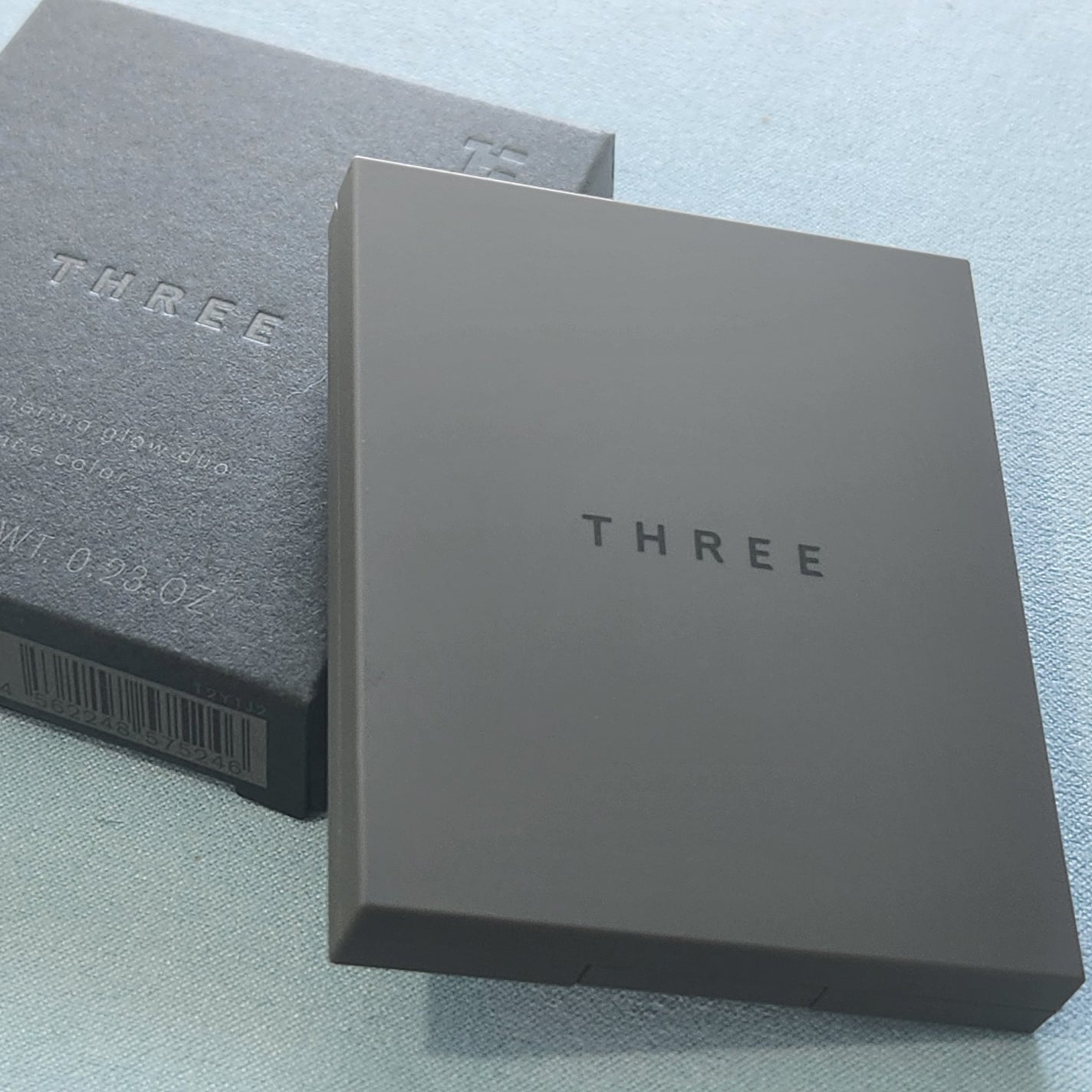 THREE シマリング グロー デュオ/THREE/クリームハイライトを使ったクチコミ(2枚目)