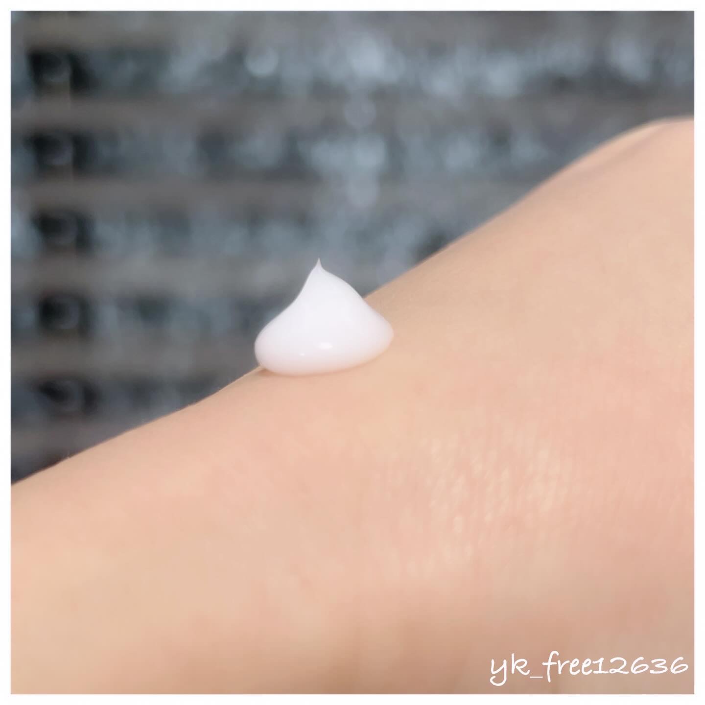 キューミースウィートボムホワイトクリーム/AGARISM/ボディクリームを使ったクチコミ（3枚目）