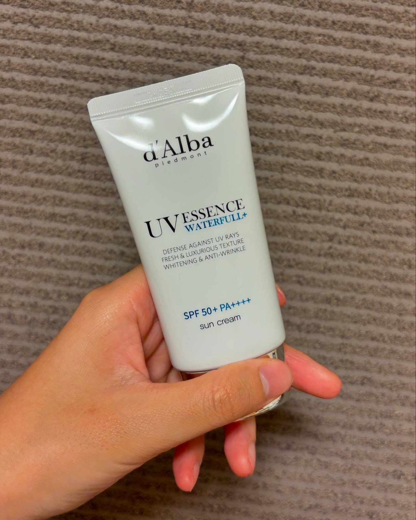 ウォータフルトーンアップサンクリーム/ダルバ/日焼け止めクリームを使ったクチコミ（1枚目）