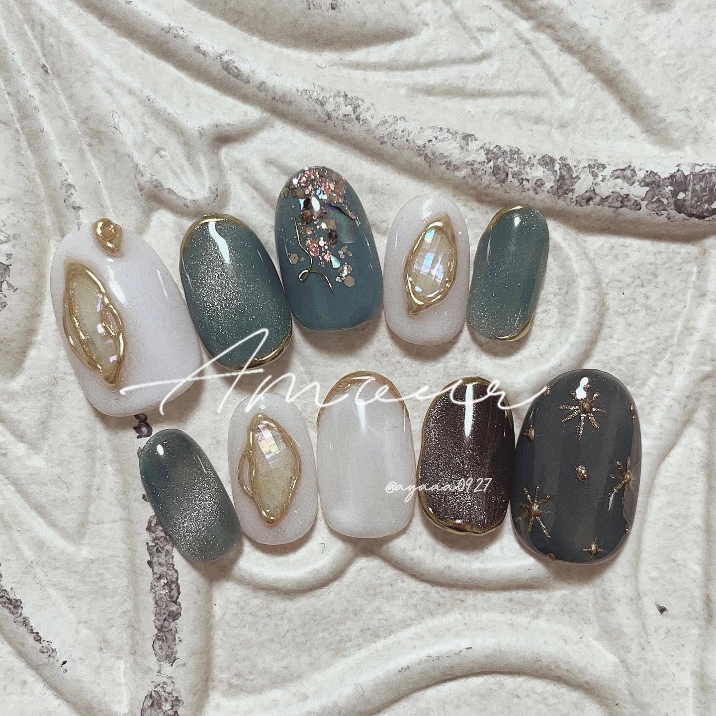 #手描きネイルのネイルデザイン