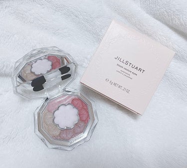 ジルスチュアート ブルームクチュール アイズ/JILL STUART/アイシャドウパレットを使ったクチコミ（1枚目）