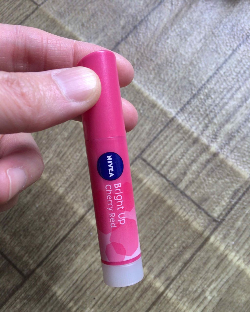 モイストピュアカラーリップ/ニベア/リップクリームを使ったクチコミ(1枚目)