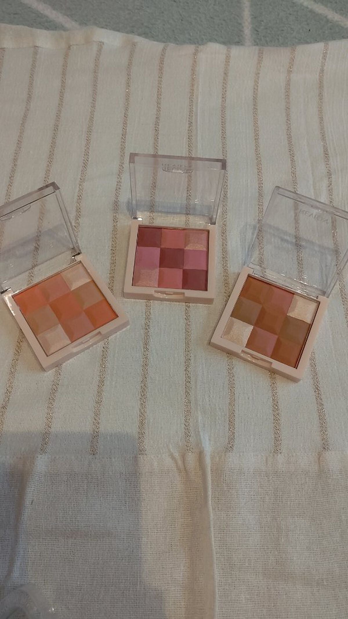 ブラッシュ&イルミネーター パレット/REVLON/パウダーチークを使ったクチコミ(4枚目)