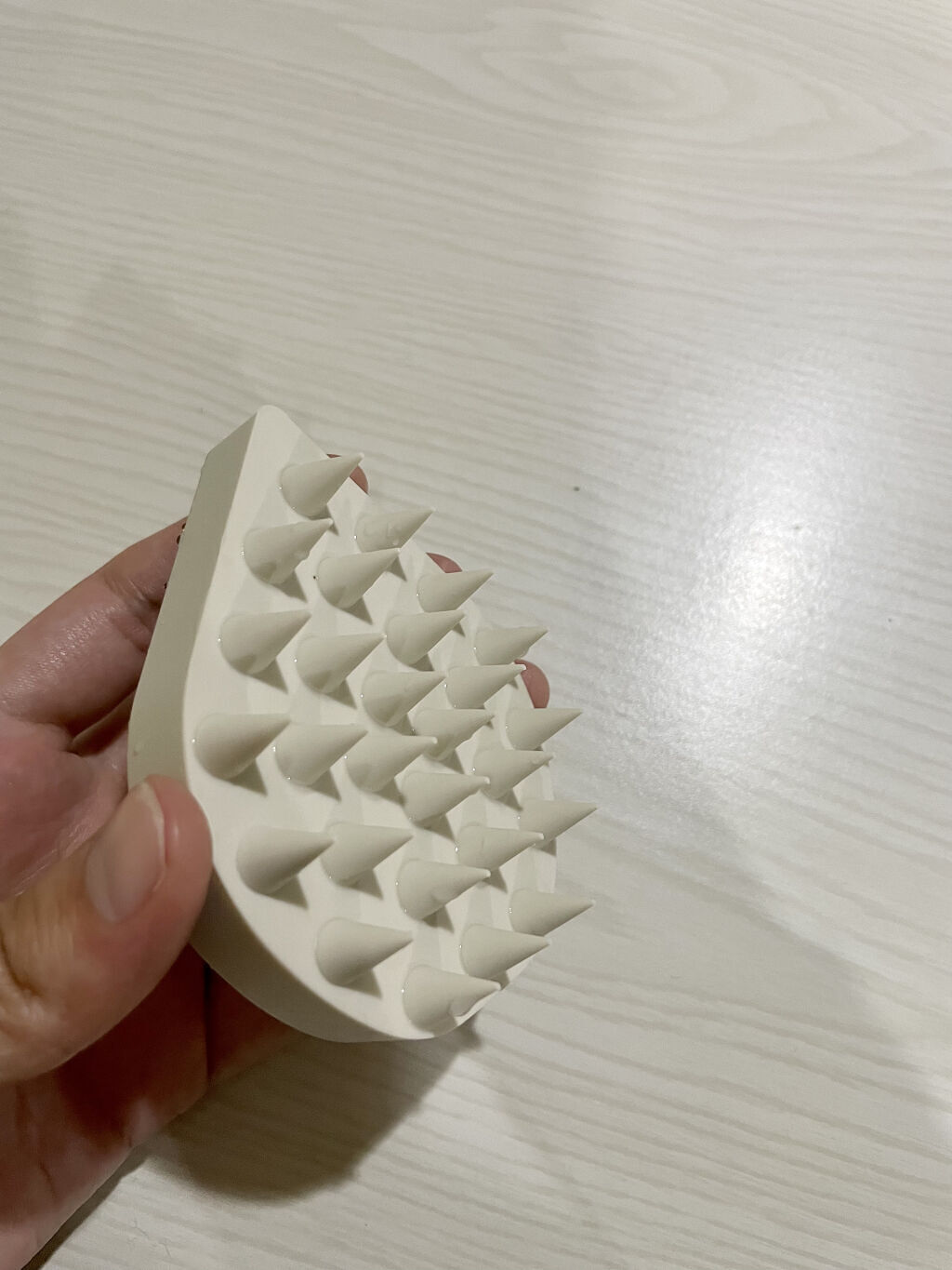 リラクシングマッサージブラシ/エトヴォス/スカルプブラシを使ったクチコミ（2枚目）