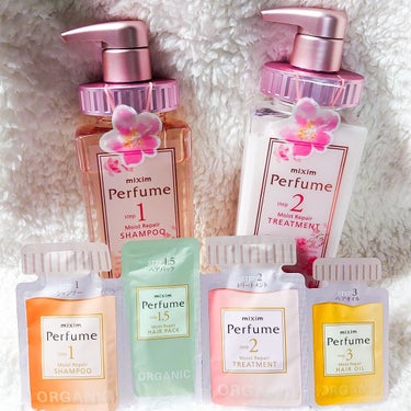 ミクシムパフューム モイストリペア 限定チェリーブロッサム シャンプー＆ヘアトリートメントペアセット /mixim Perfume/シャンプー・コンディショナーを使ったクチコミ（1枚目）