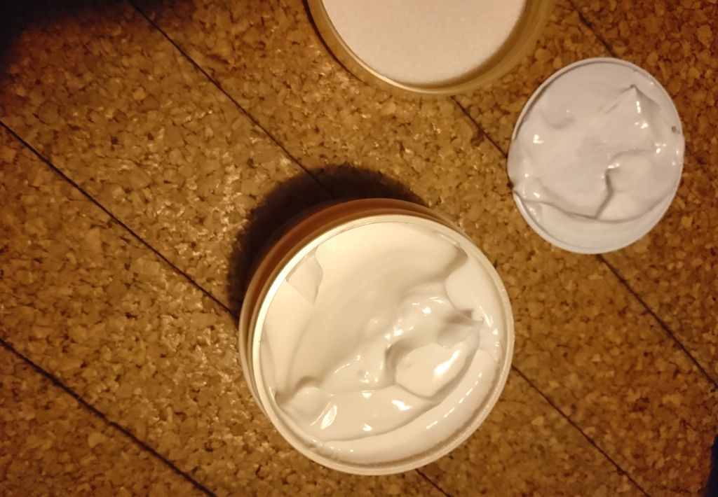 エクストラケア 高保湿クリーム/ジョンソンボディケア/ボディクリームを使ったクチコミ（2枚目）