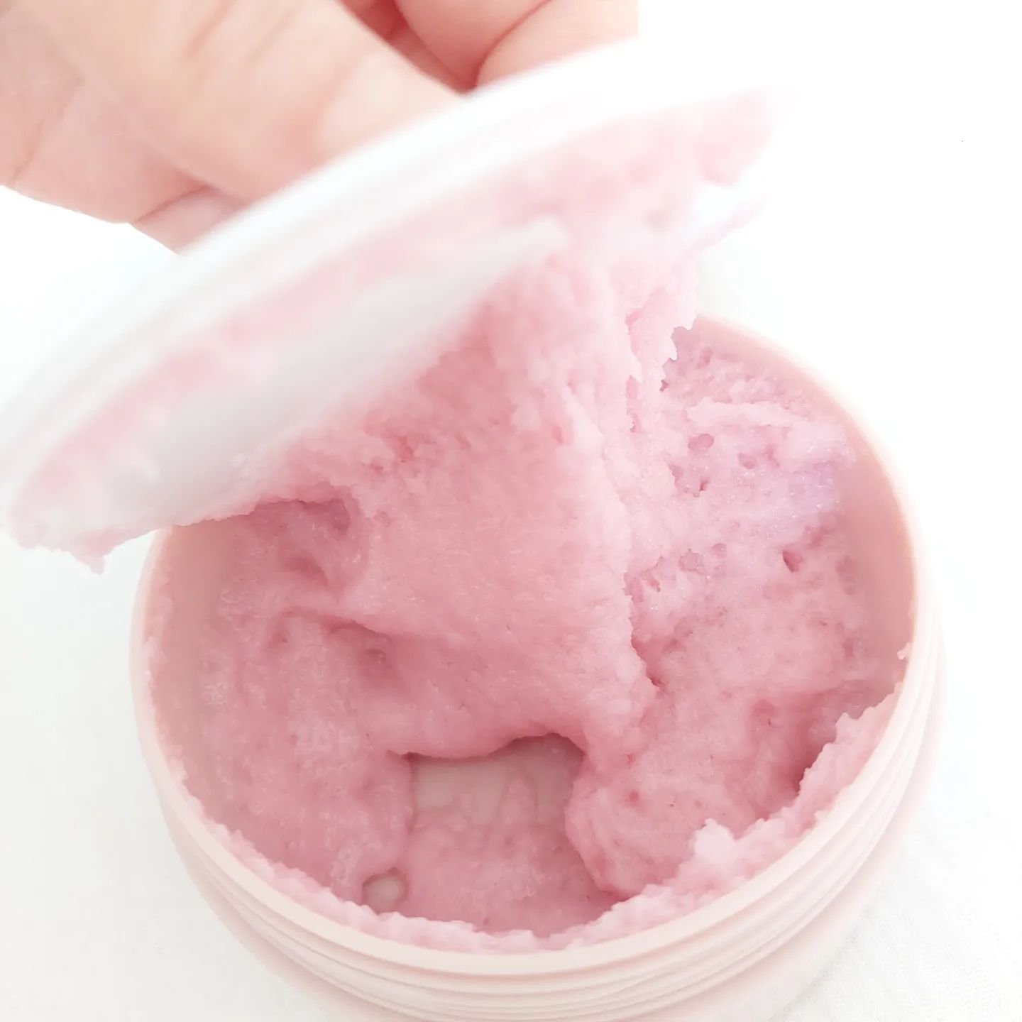 Q+Me スウィート ボム タラソ スクラブ/AGARISM/バストケア・ヒップケアを使ったクチコミ（3枚目）