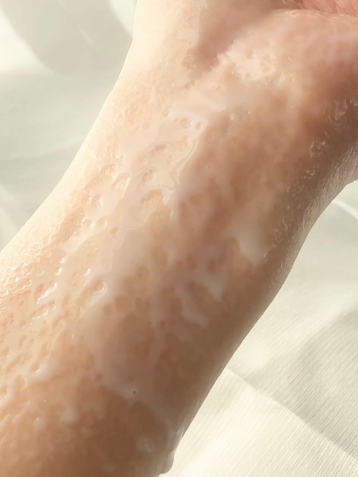 メゾン ド カーム ブライトニング ミストセラム/ナリスアップ/ボディローションを使ったクチコミ(3枚目)