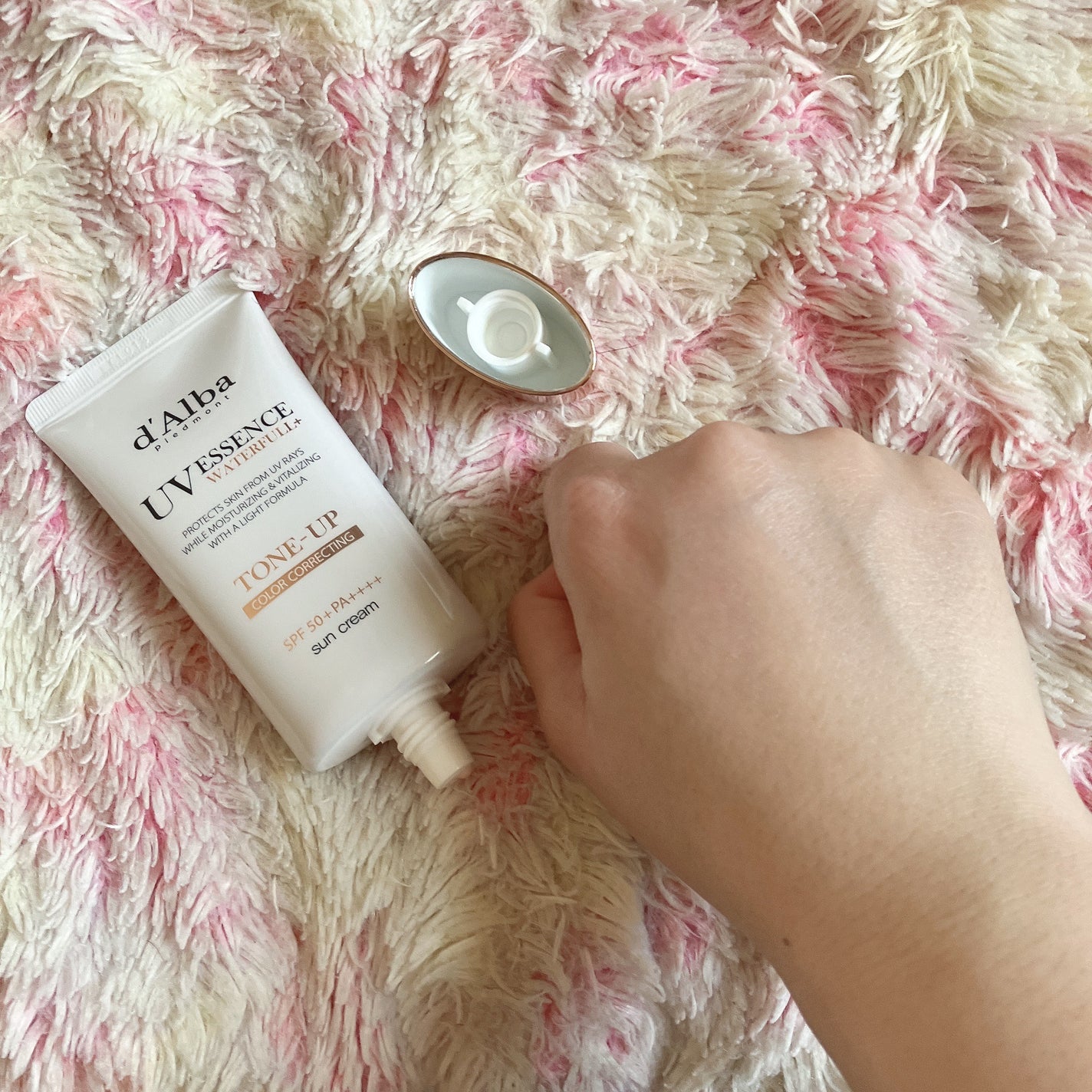 ウォータフルトーンアップサンクリーム/ダルバ/日焼け止めクリームを使ったクチコミ(2枚目)