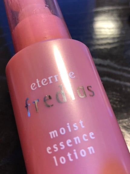 シャルレ エタリテ フレディアス モイストエッセンスローションのクチコミ「かじえりさんが紹介されていて手に取った化粧水です
ジェルタイプなので愛用してるジェネフィーク.....」(1枚目)