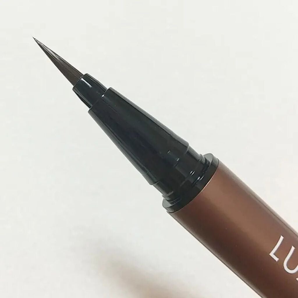 スキルレスライナー/LUMIURGLAS/リキッドアイライナーを使ったクチコミ(3枚目)