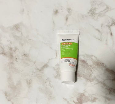 ✾試供品使い切り

✾Real Barrier　CONTROL-T　SEBOMIDE　CREAM

ニキビ肌向けでベタつきは一切なし
乾燥肌がこの時期に使うのは間違った😂
夏向けクリーム


✾Real