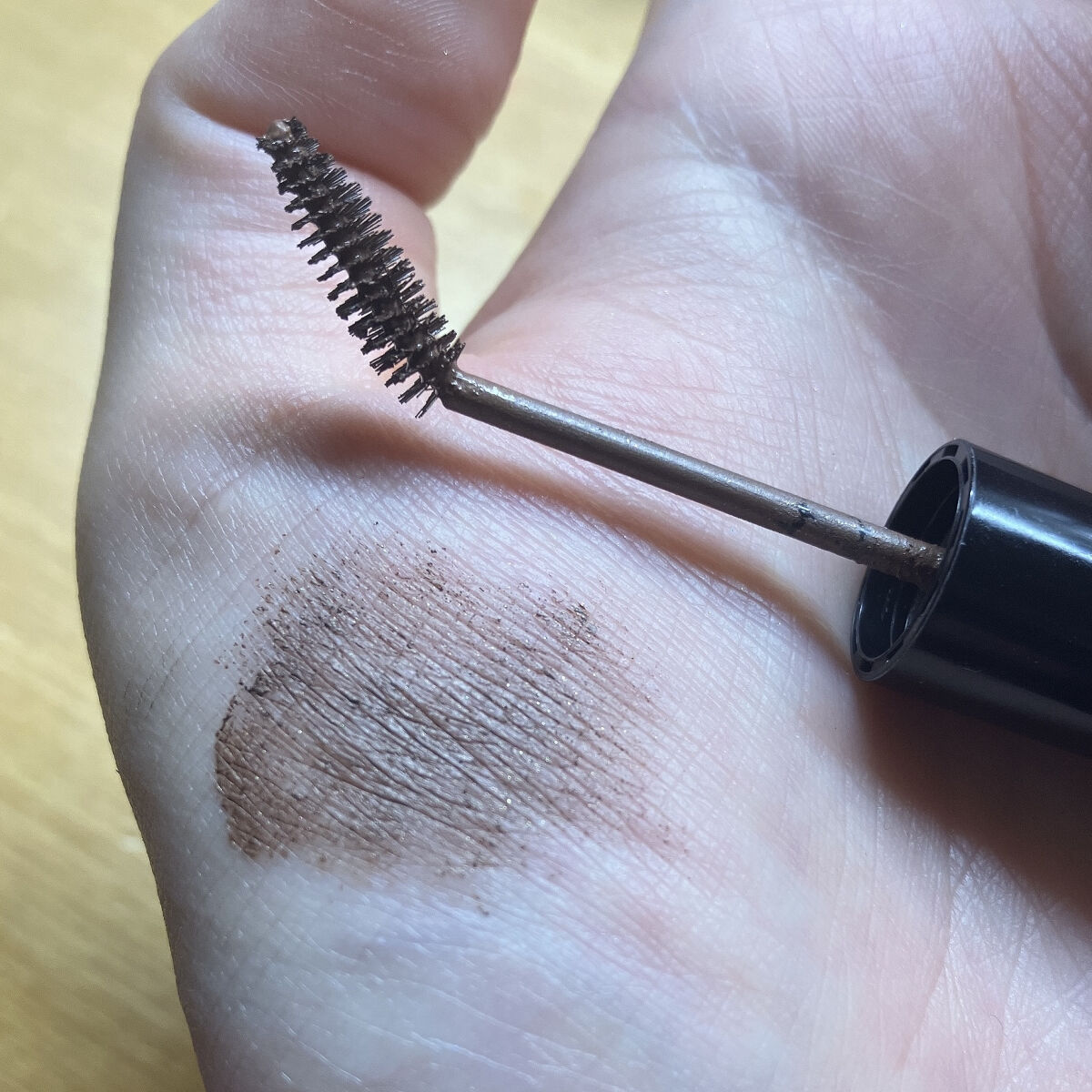 カラーリングアイブロウ マイクロ 06 ピンクブラウン/ヘビーローテーション/眉マスカラを使ったクチコミ（1枚目）