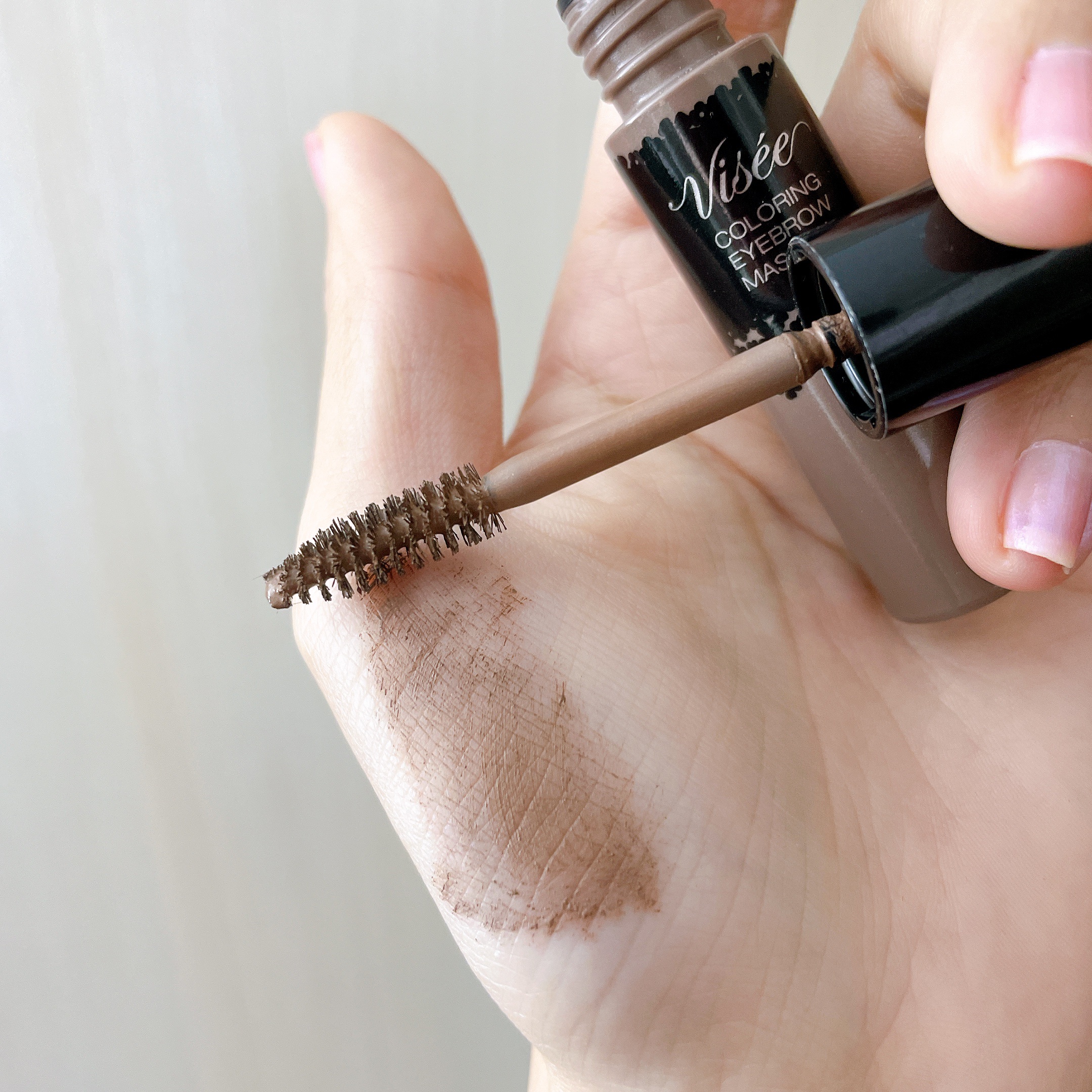 リシェ カラーリング アイブロウマスカラ/Visée/眉マスカラを使ったクチコミ（2枚目）