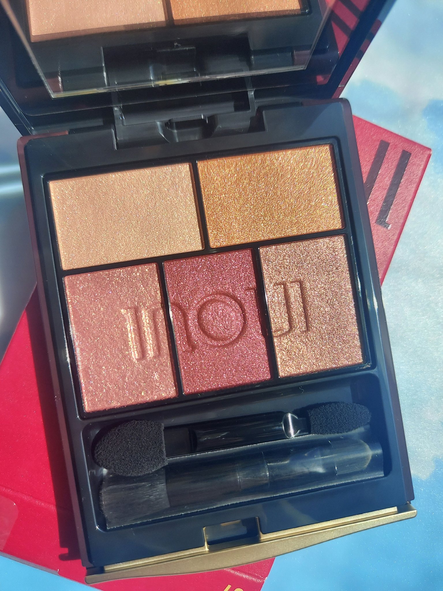 インウイ アイズ/INOUI/アイシャドウパレットを使ったクチコミ（2枚目）