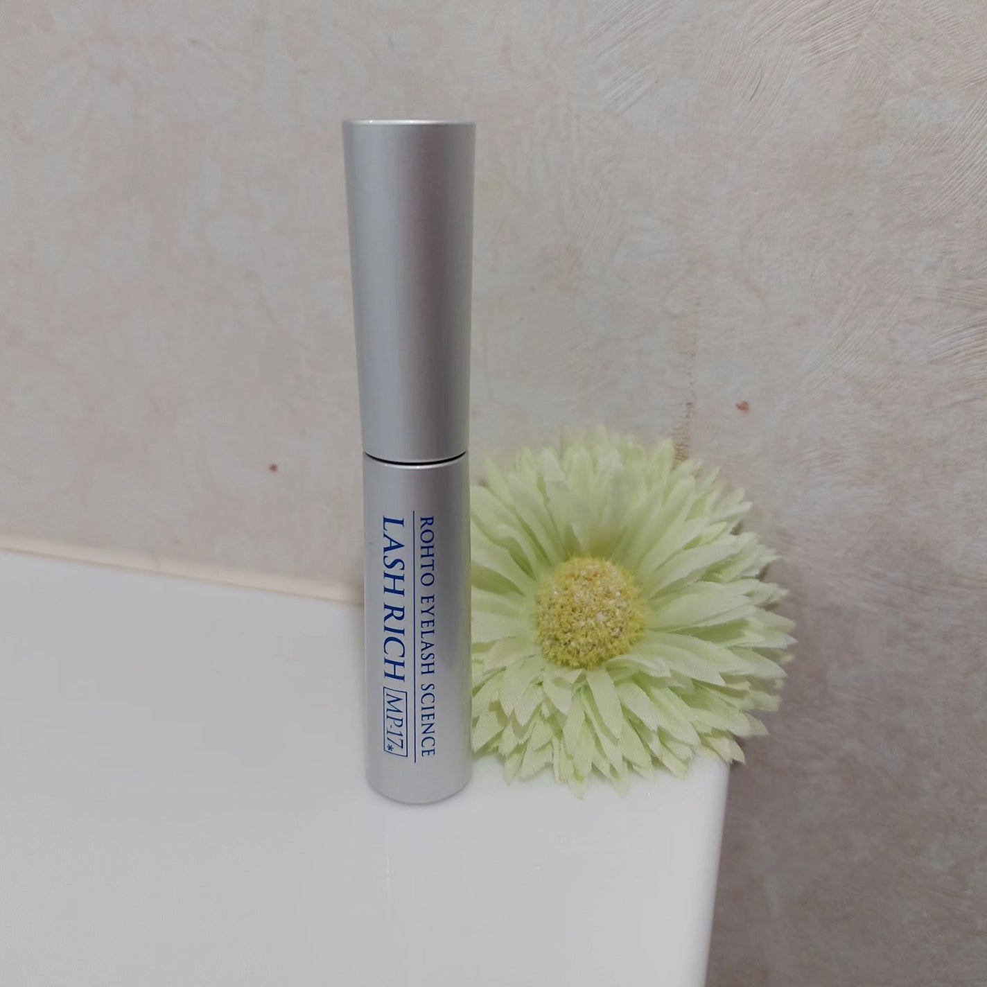 ラッシュリッチアイラッシュセラム/ロート製薬/まつげ美容液を使ったクチコミ(1枚目)