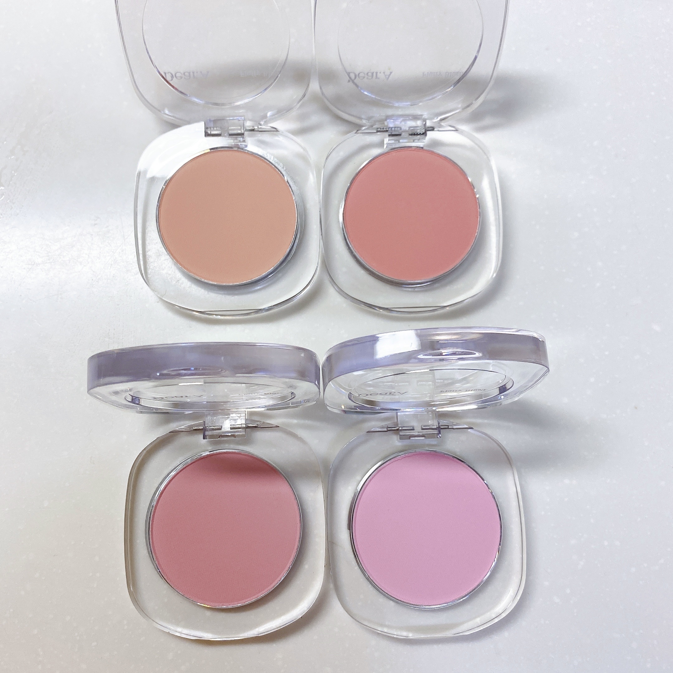 フラッフィーブラッシュ 01 アプリコットクリーム/Dear.A/パウダーチークを使ったクチコミ（3枚目）