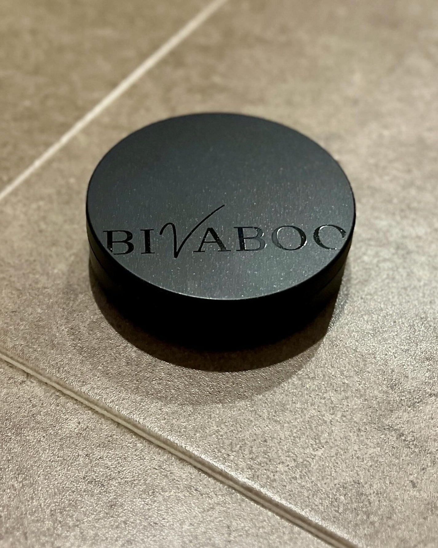 ベルベットジュエルクッション/BIVABOO/クッションファンデーションを使ったクチコミ(2枚目)