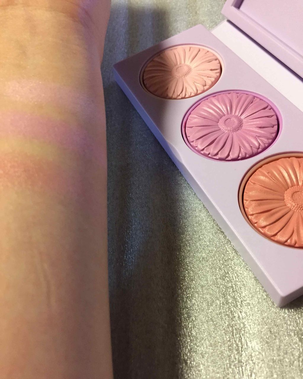 チーク ポップ ホリデイ コレクション/CLINIQUE/パウダーチークを使ったクチコミ(3枚目)