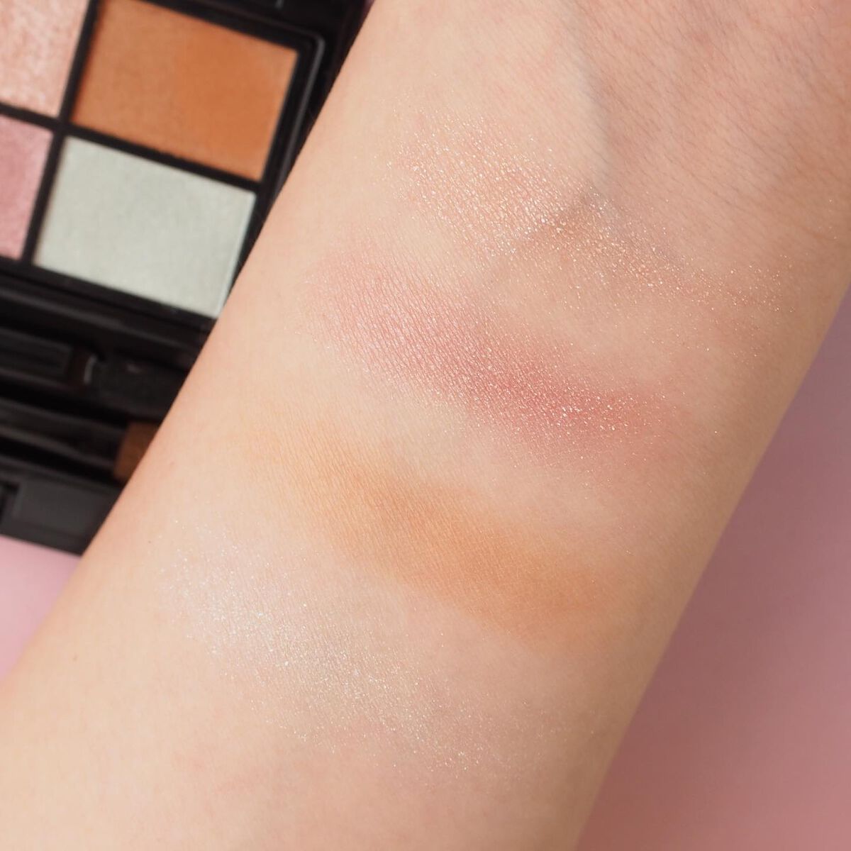 ミネラルクラッシィシャドー/エトヴォス/アイシャドウパレットを使ったクチコミ(3枚目)