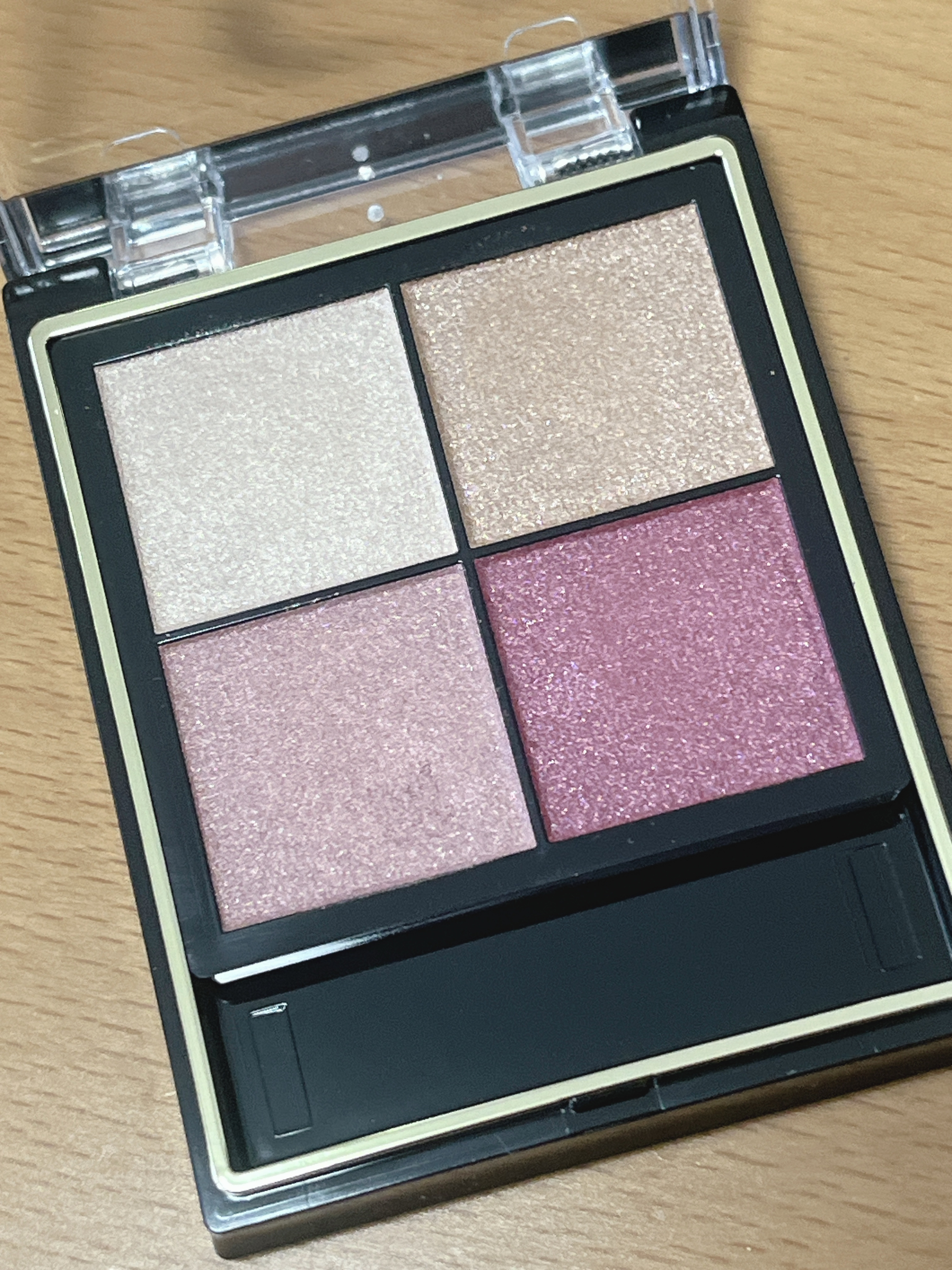 リアルクローズシャドウ CS13 ラッフルモーヴ/excel/アイシャドウパレットを使ったクチコミ（2枚目）